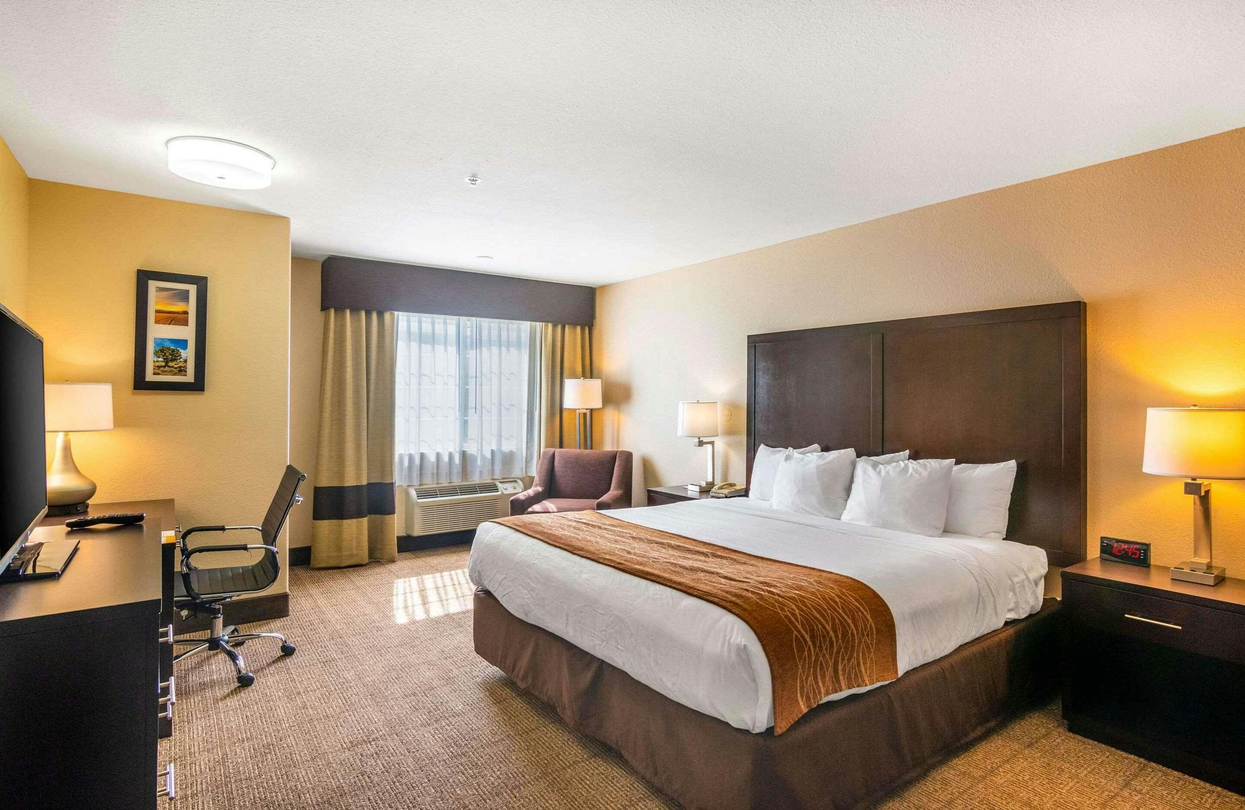 Comfort Inn and Suites Mojave CA