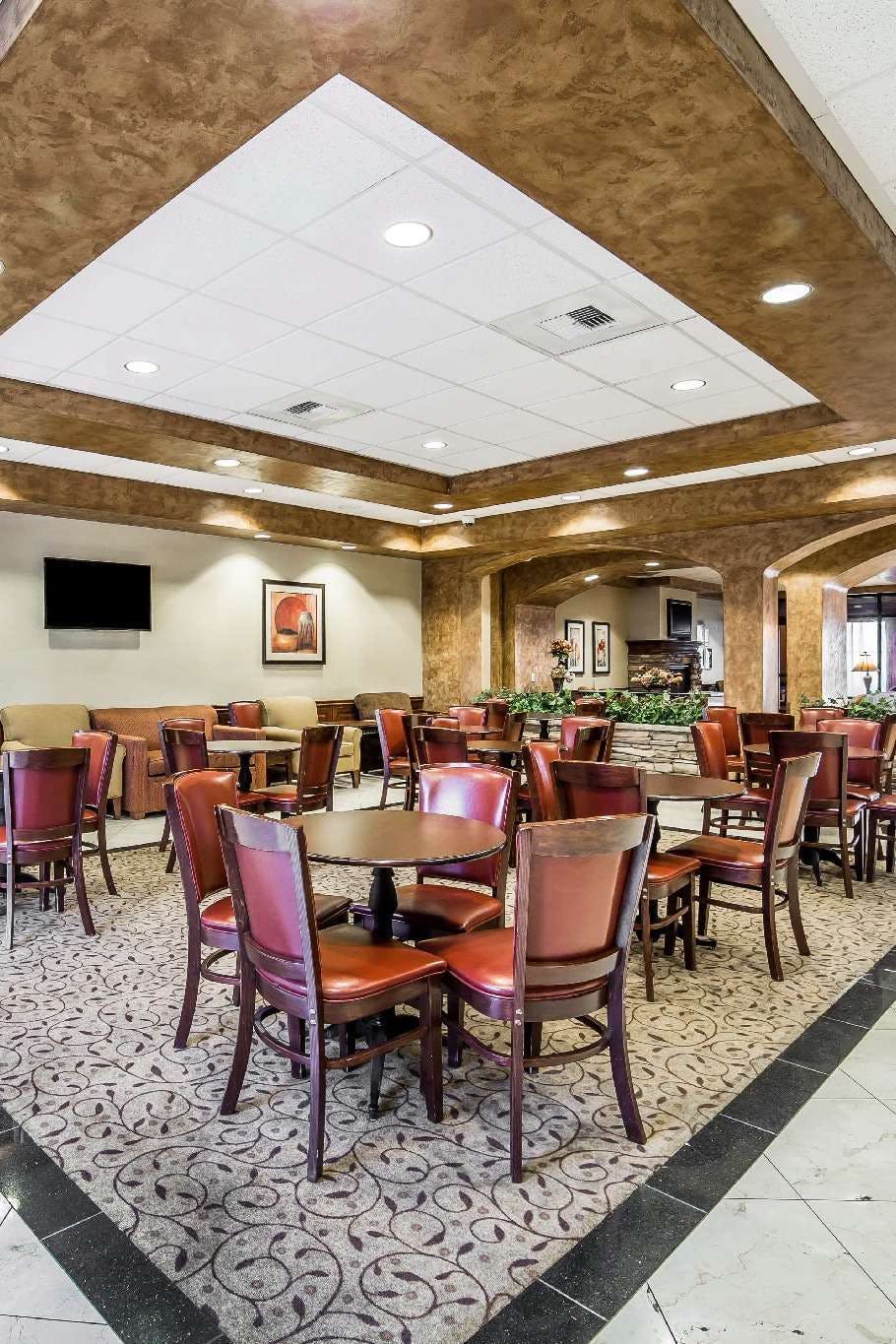 Hotel Comfort Inn and Suites Henderson photo 4