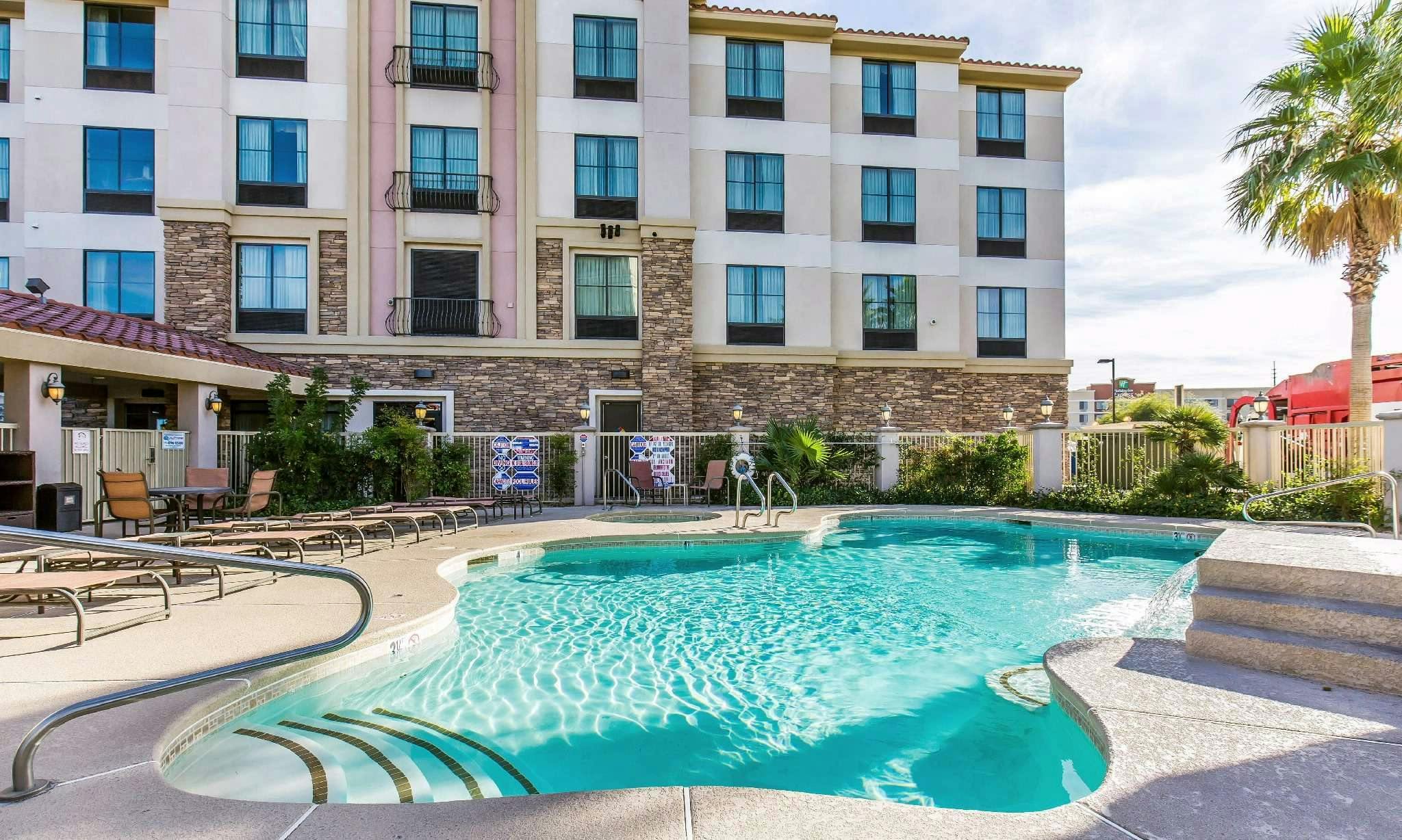 Comfort Inn and Suites Henderson