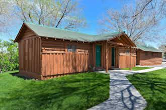 Hotel Buffalo Bill Village Cabins photo 1