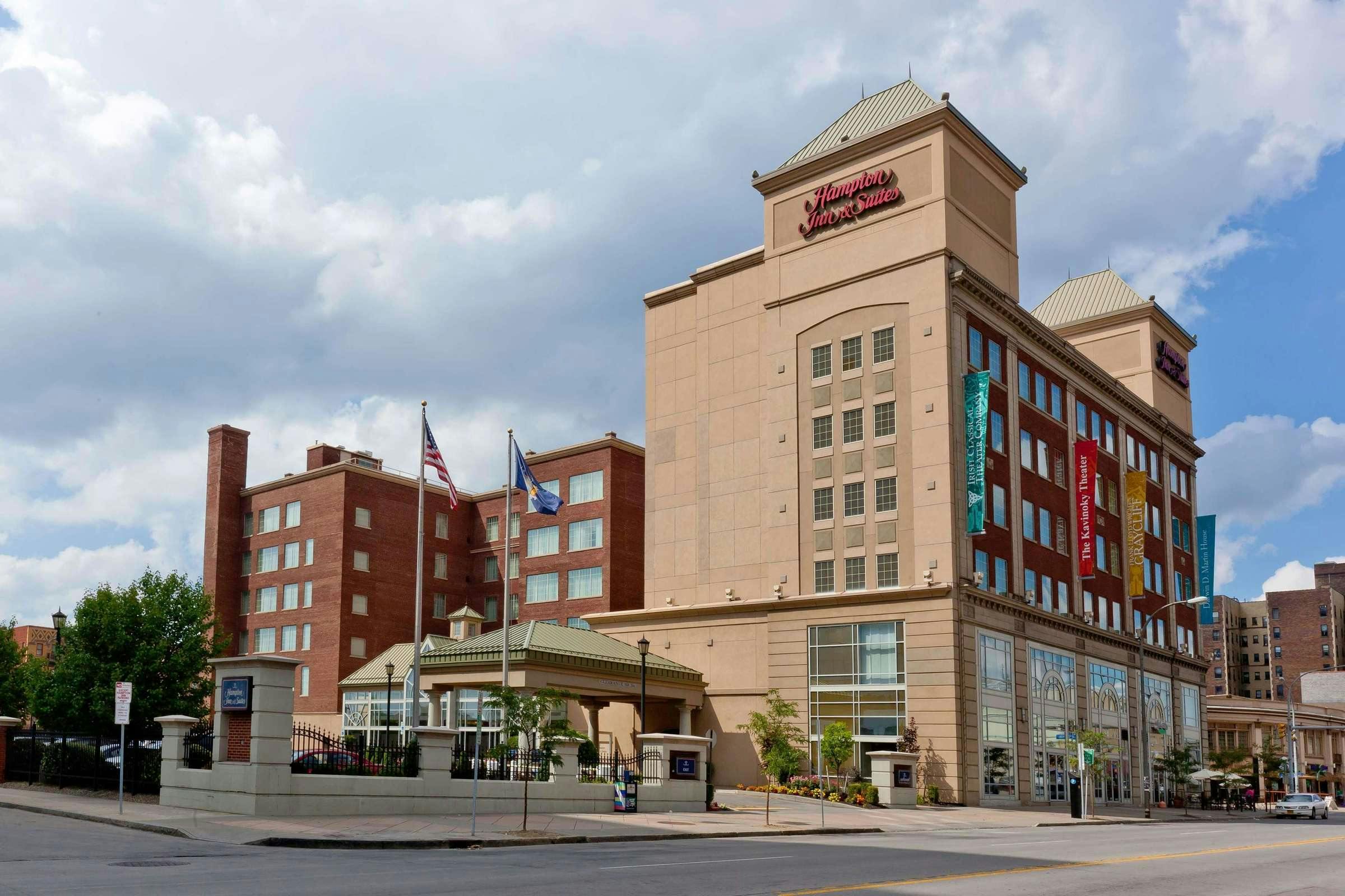 Hampton Inn and Suites Buffalo Downtown