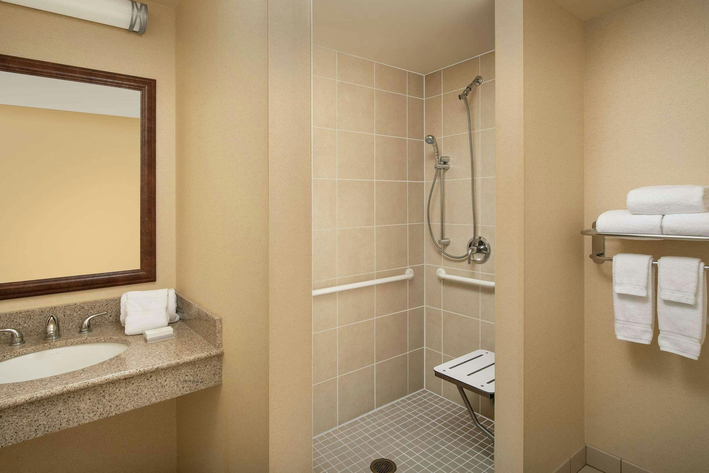 Hotel Hilton Garden Inn Yakima photo 4