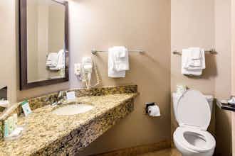 Hotel Quality Inn Moriarty, NM photo 3