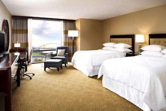 Hotel Sheraton Pittsburgh Hotel at Station Square photo 2