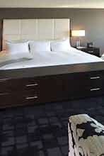 Hotel Oyster Point Hotel photo 2