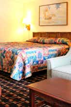 Hotel Colonial Inn Ellsworth photo 1