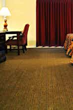 Hotel Colonial Inn Ellsworth photo 3