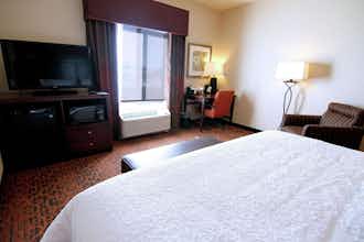 Hotel Hampton Inn And Suites Grand Forks photo 1