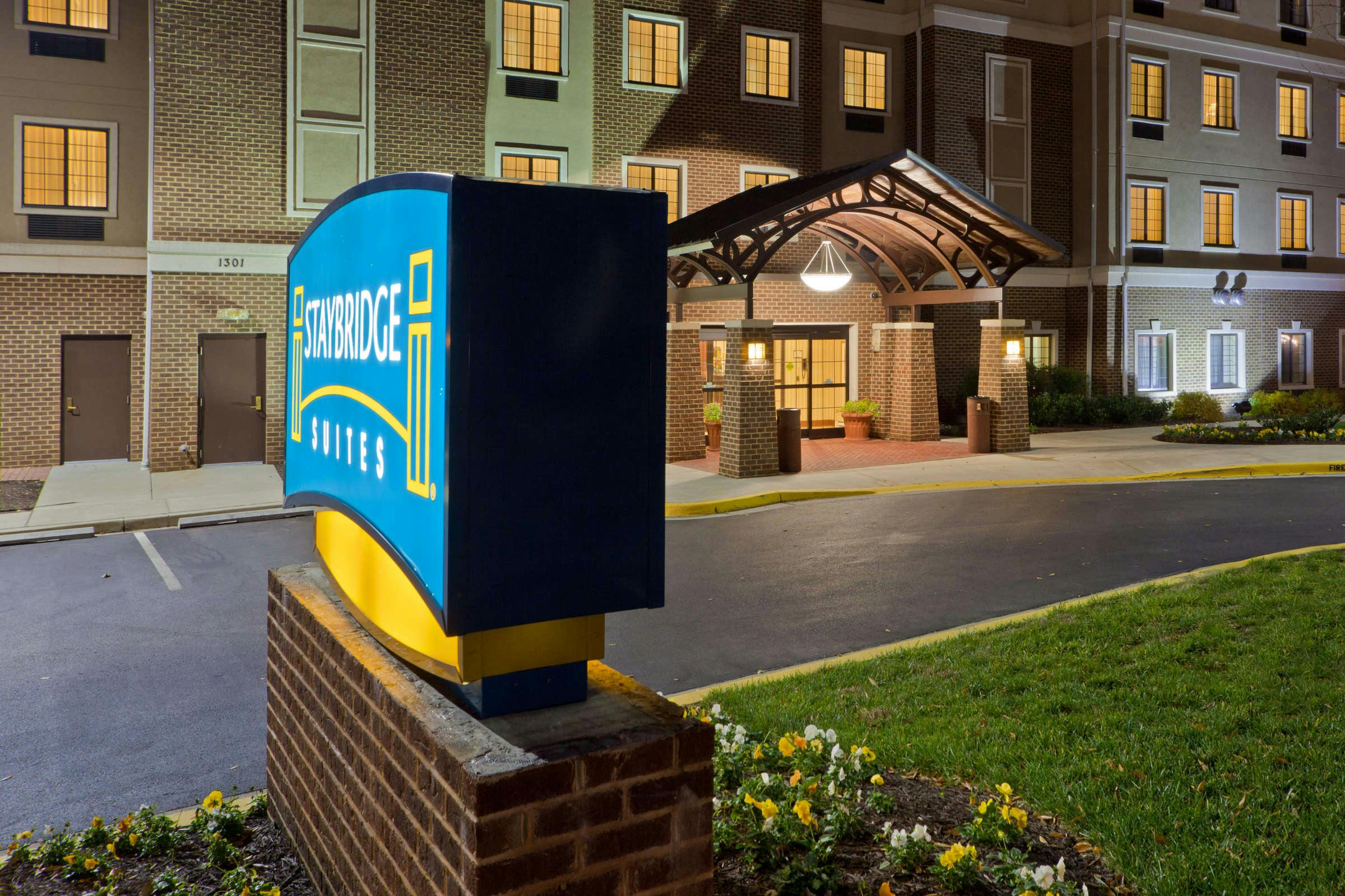 Hotel Residence Inn by Marriott BWI Airport photo 1