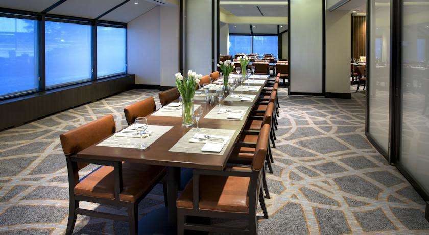 Hotel Newark Liberty International Airport Marriott photo 1