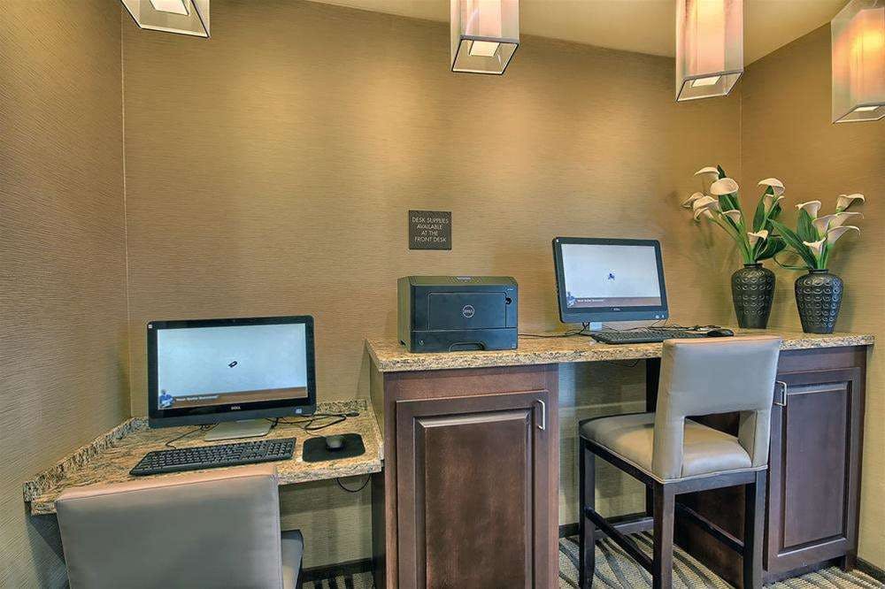 Hotel Comfort Suites Marietta-Parkersburg photo 5