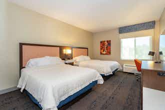 Hotel Hampton Inn and Suites Flagstaff photo 4