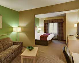 Hotel Comfort Suites Lindale - Tyler North photo 5