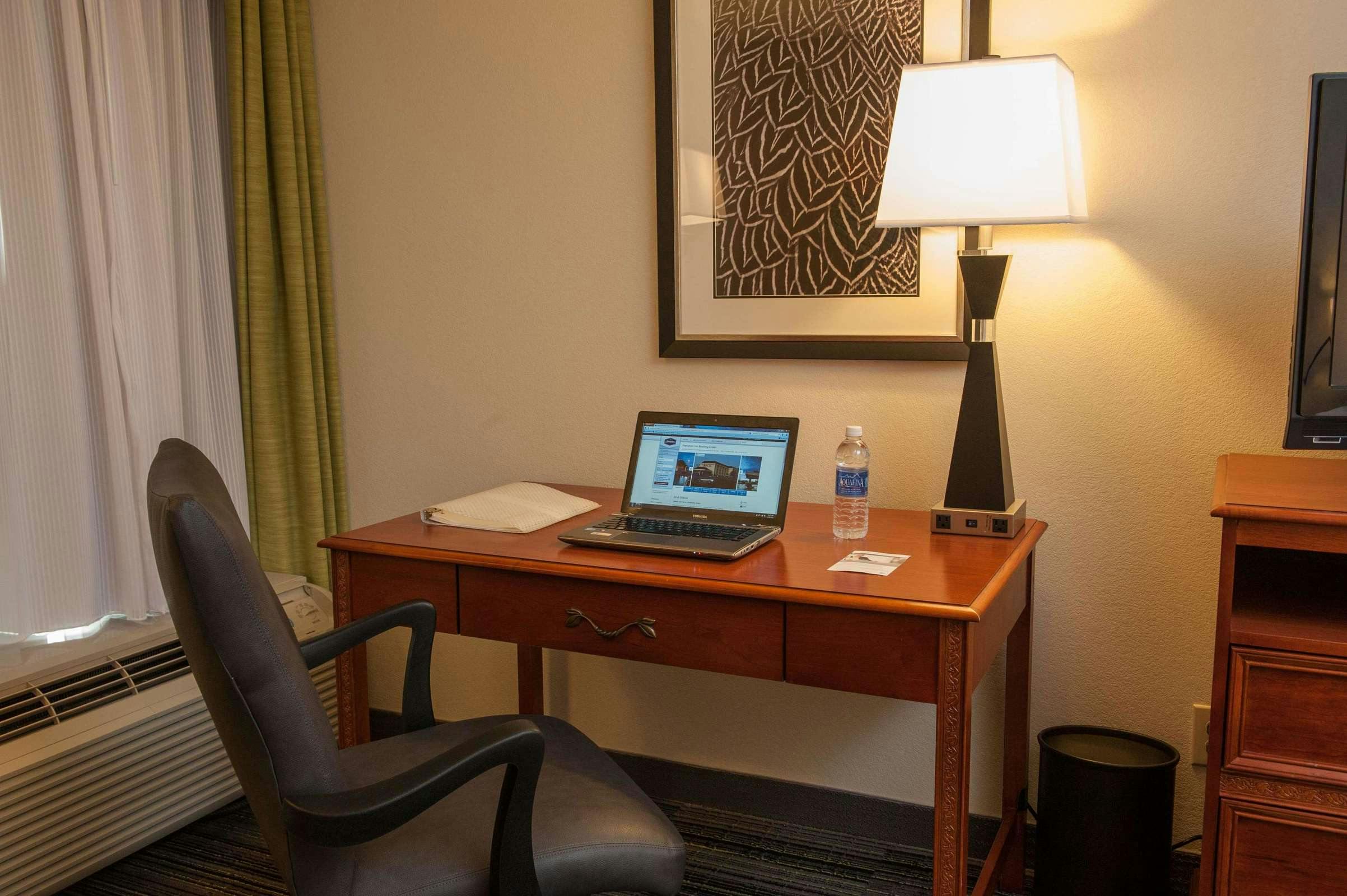 Hotel Hampton Inn Bowling Green, KY photo 3