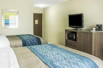 Hotel Comfort Inn Dunn near I-95 photo 1