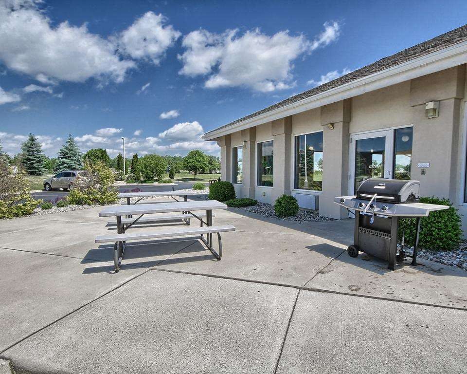 Comfort Inn & Suites Dimondale - Lansing