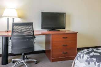 Hotel Sleep Inn & Suites University Shands photo 3