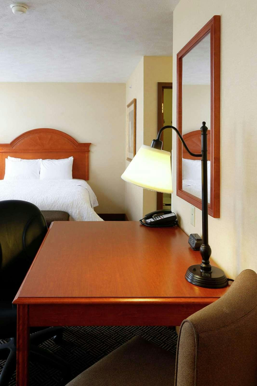 Hotel Hampton Inn Waterloo Cedar Valley photo 2
