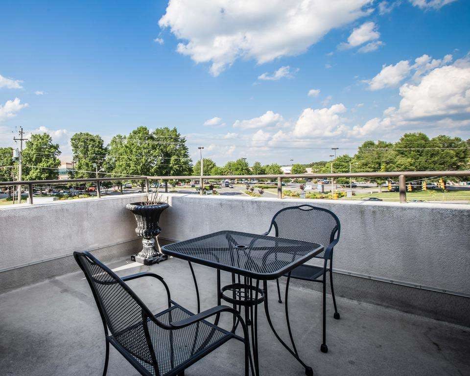 Best Western Plus Raleigh Crabtree Valley Hotel