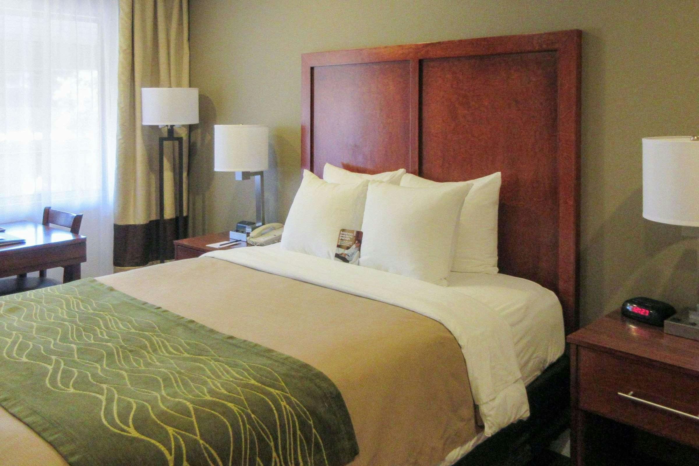 Hotel Comfort Inn Bishop photo 1