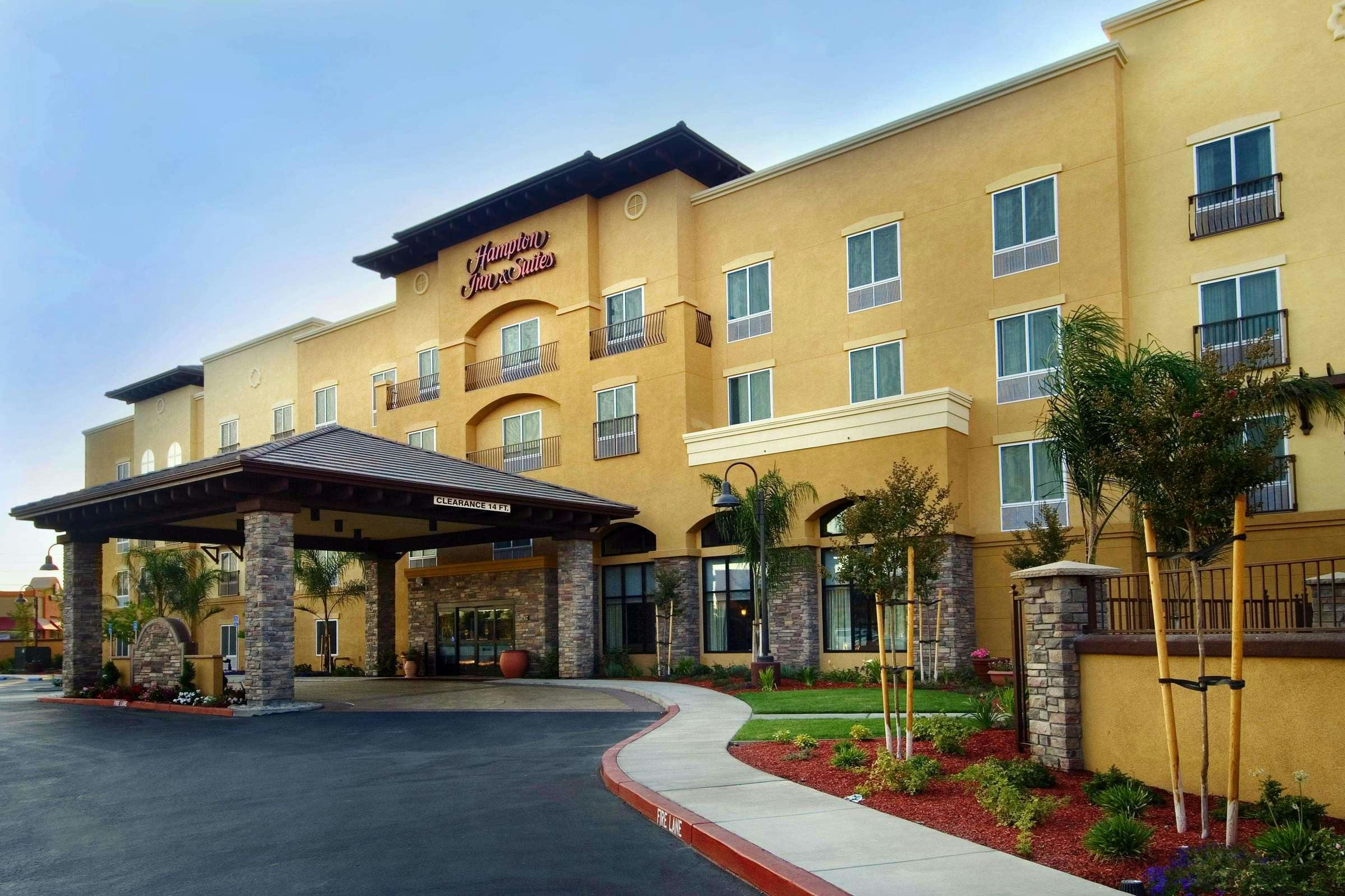 Hotel Hampton Inn & Suites Lodi photo 1