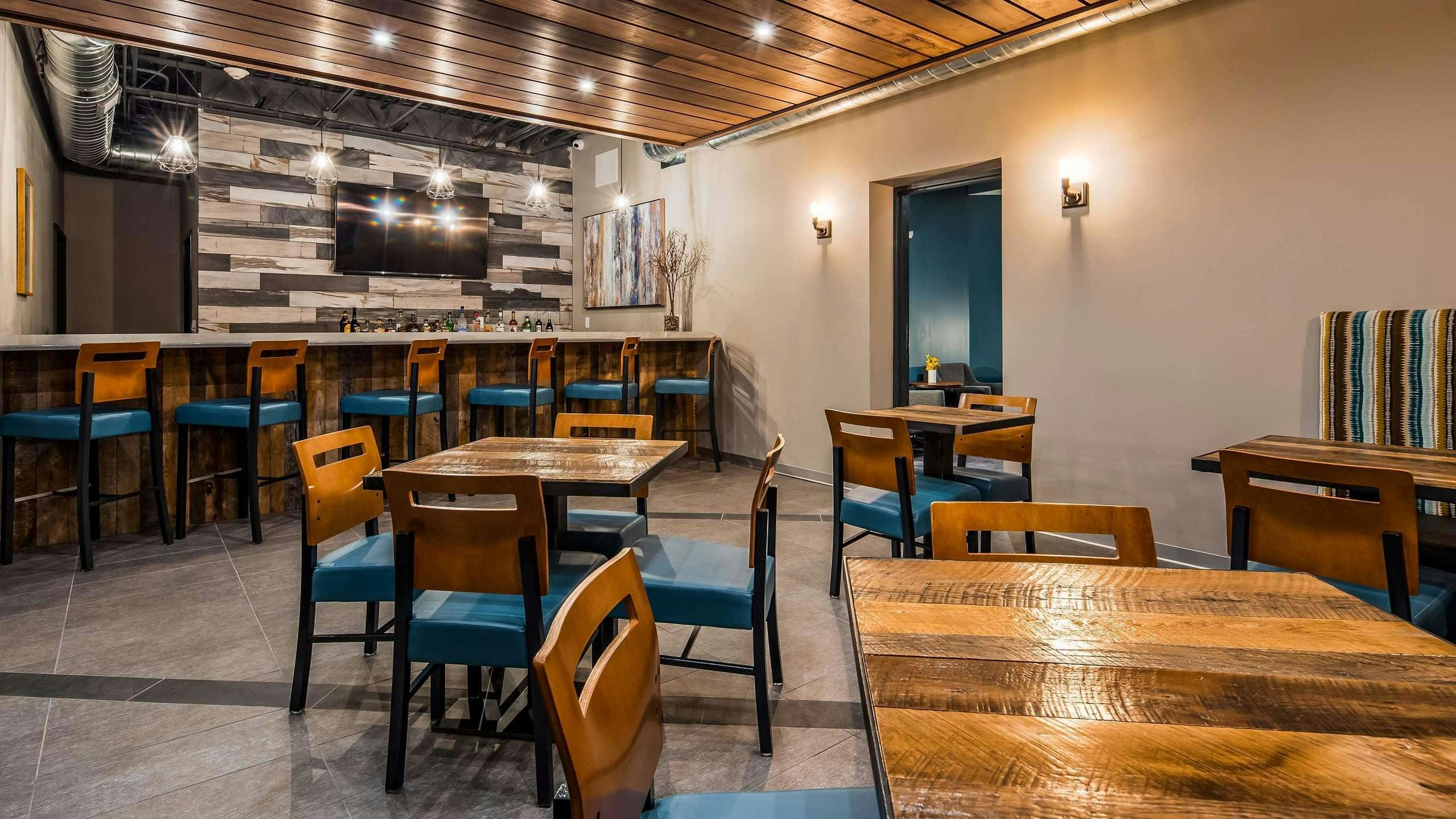 Hotel Best Western Premier Ankeny Hotel photo 4