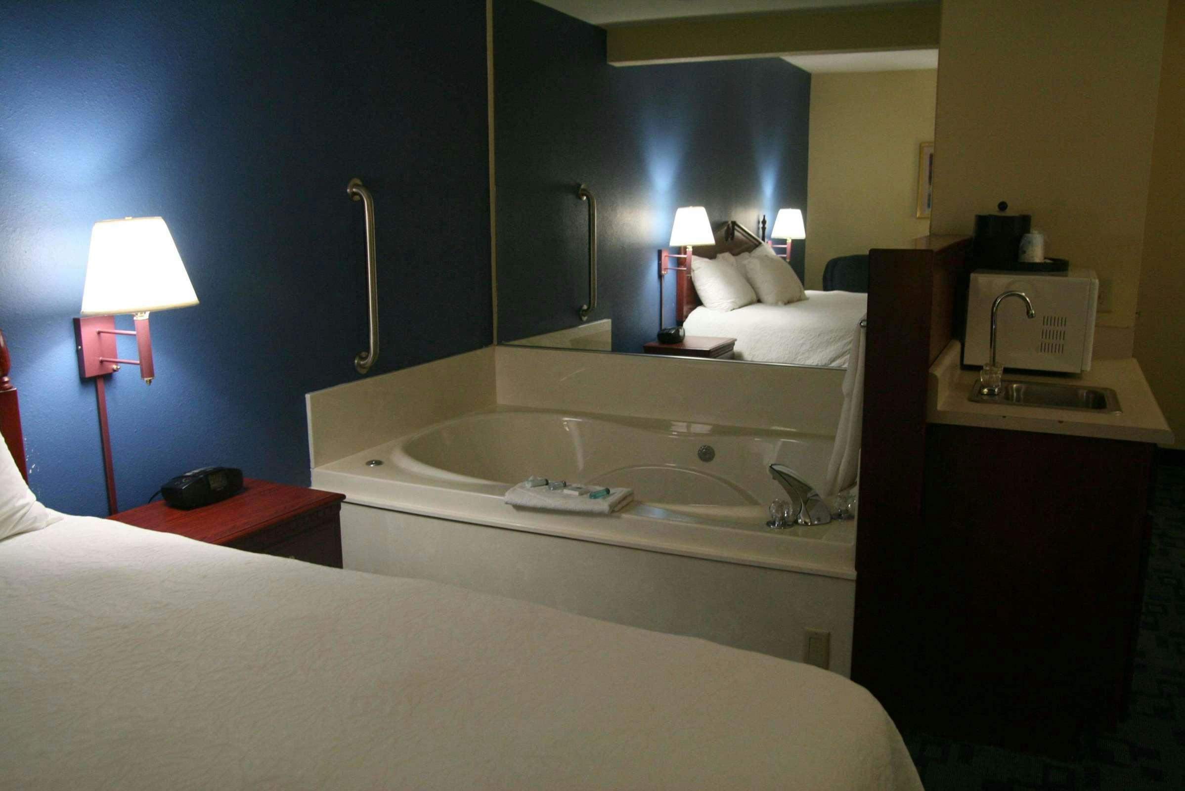Hotel Hampton Inn Corbin KY photo 2