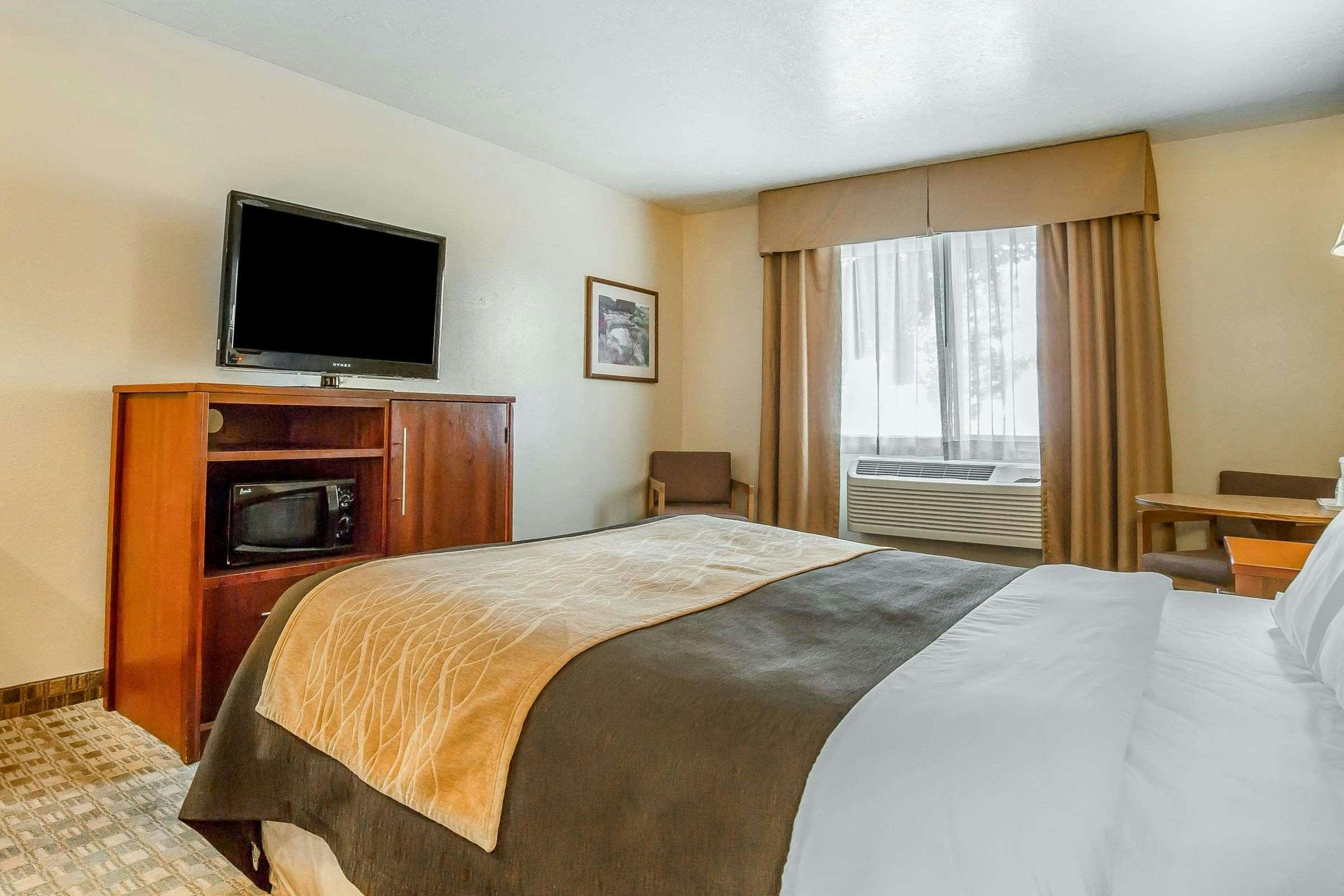 Hotel Quality Inn & Suites Fillmore I-15 photo 1