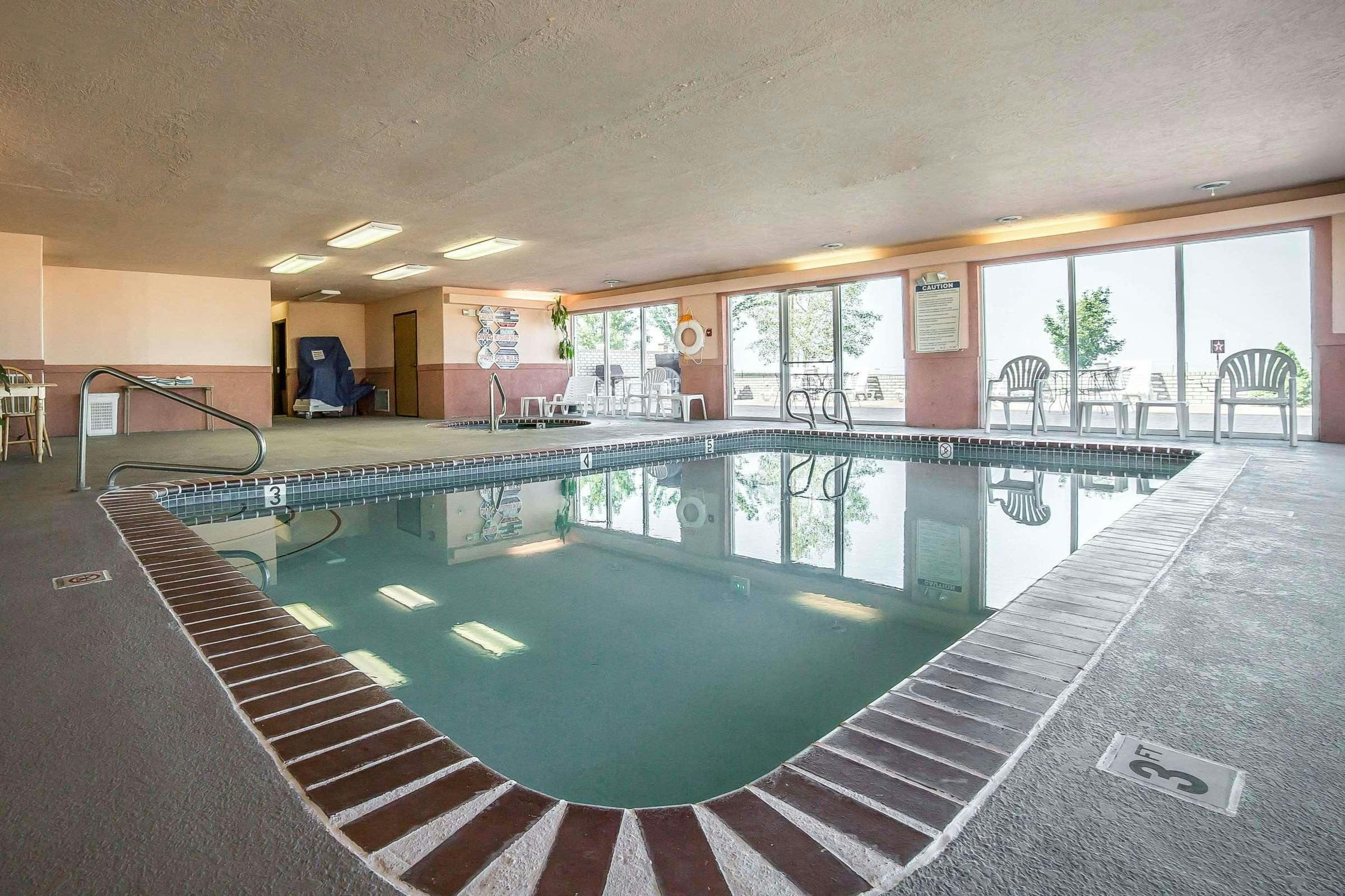 Hotel Quality Inn & Suites Fillmore I-15 photo 3