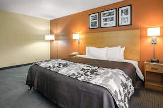 Hotel Comfort Inn & Suites Sheboygan I-43 photo 1