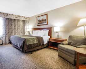 Hotel Comfort Inn at Buffalo Bill Village Resort photo 5