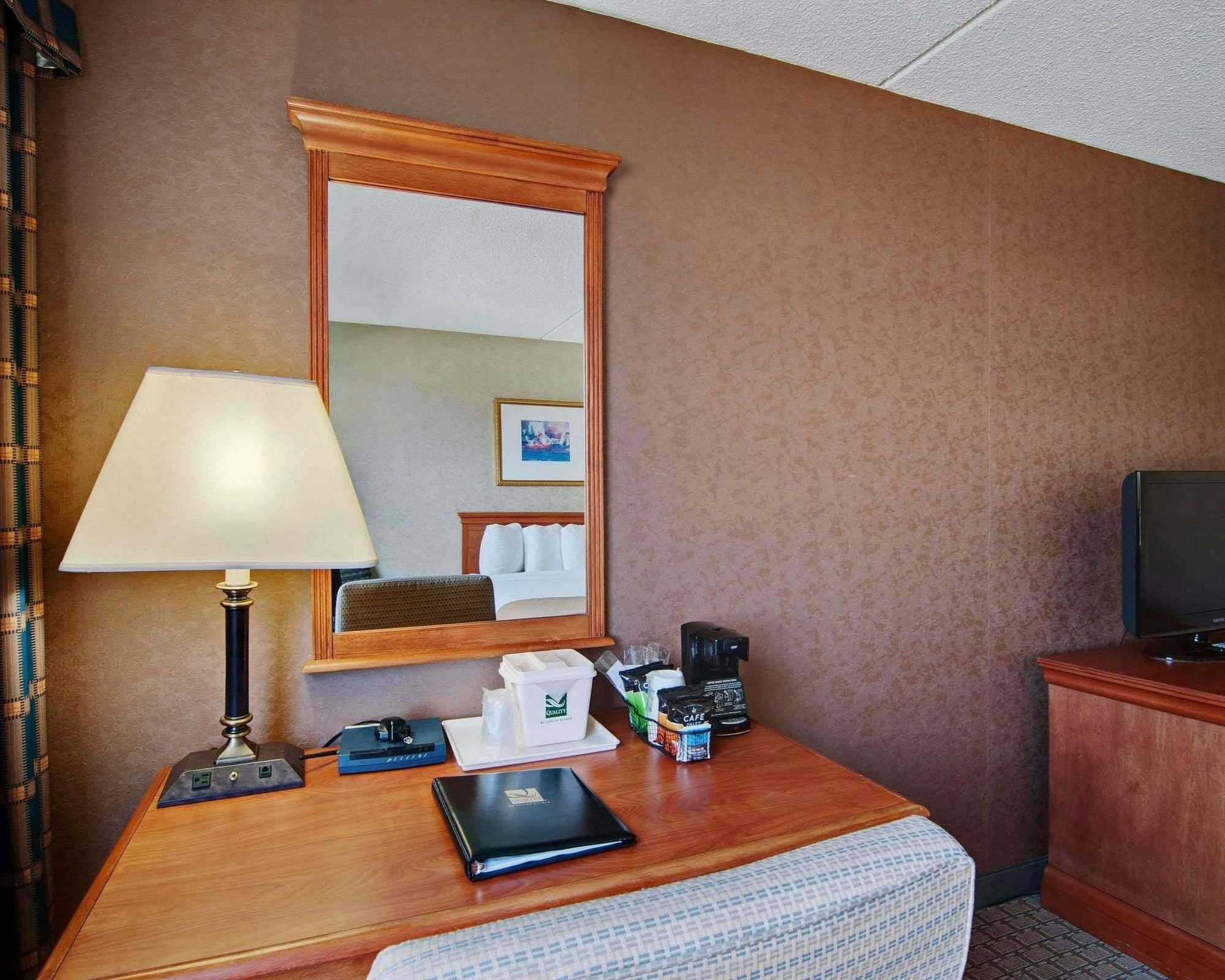 Hotel Quality Inn Beckley WV photo 1