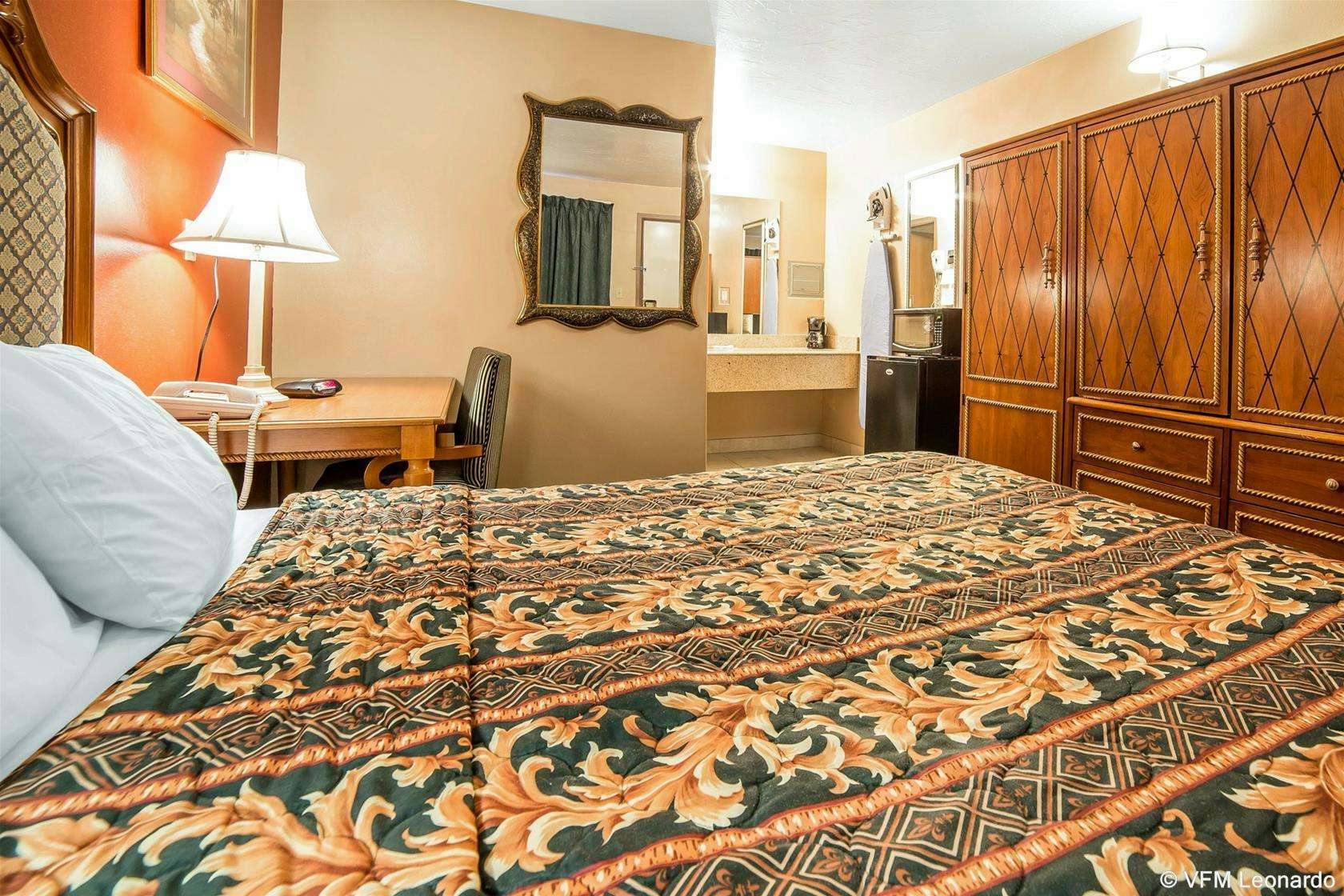 Rodeway Inn And Suites Riverton