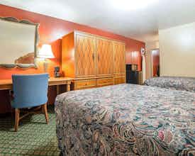 Hotel Rodeway Inn And Suites Riverton photo 4