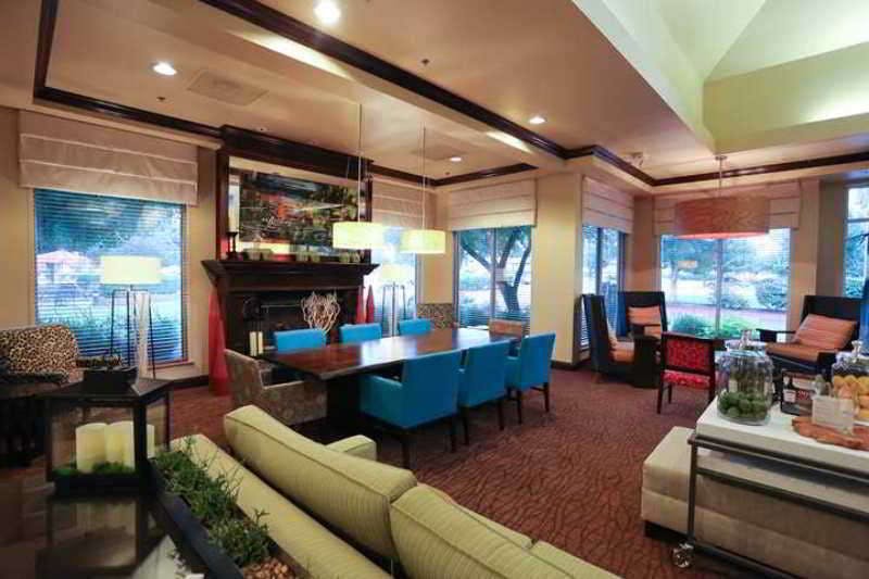 Hilton Garden Inn Bentonville Hotel