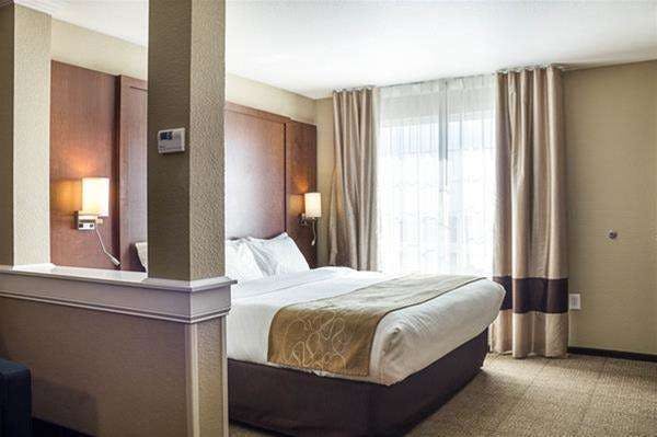 Comfort Suites Minot South