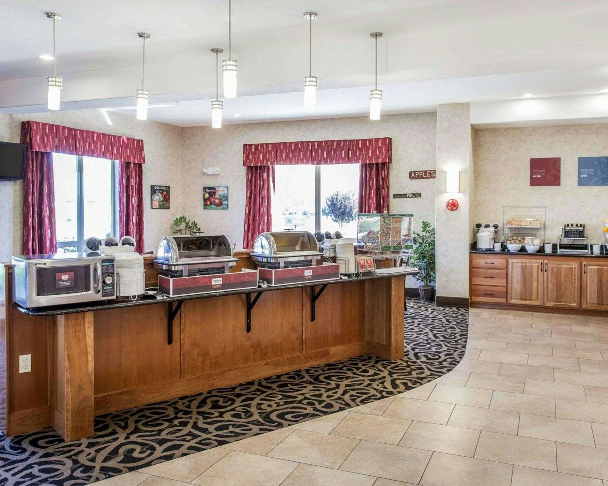 Hotel Comfort Suites Wenatchee Gateway photo 3