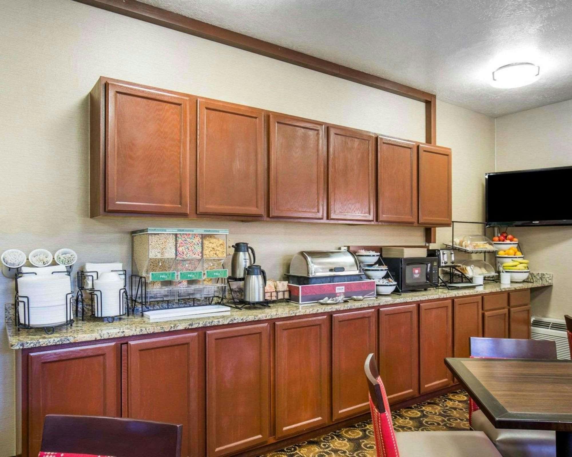 Hotel Comfort Inn Elko photo 1