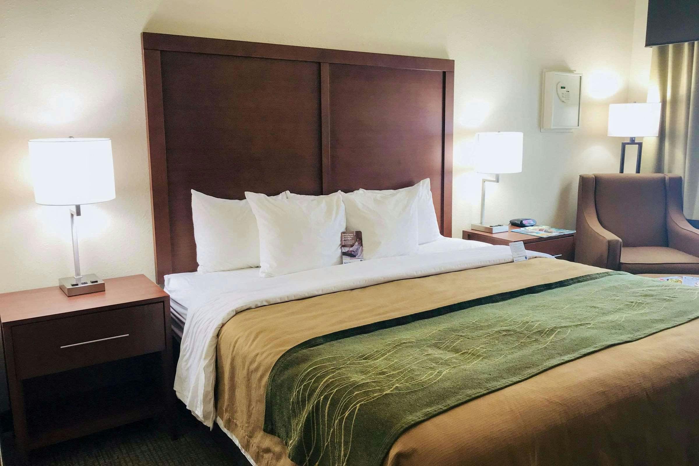 Hotel Comfort Inn South photo 5