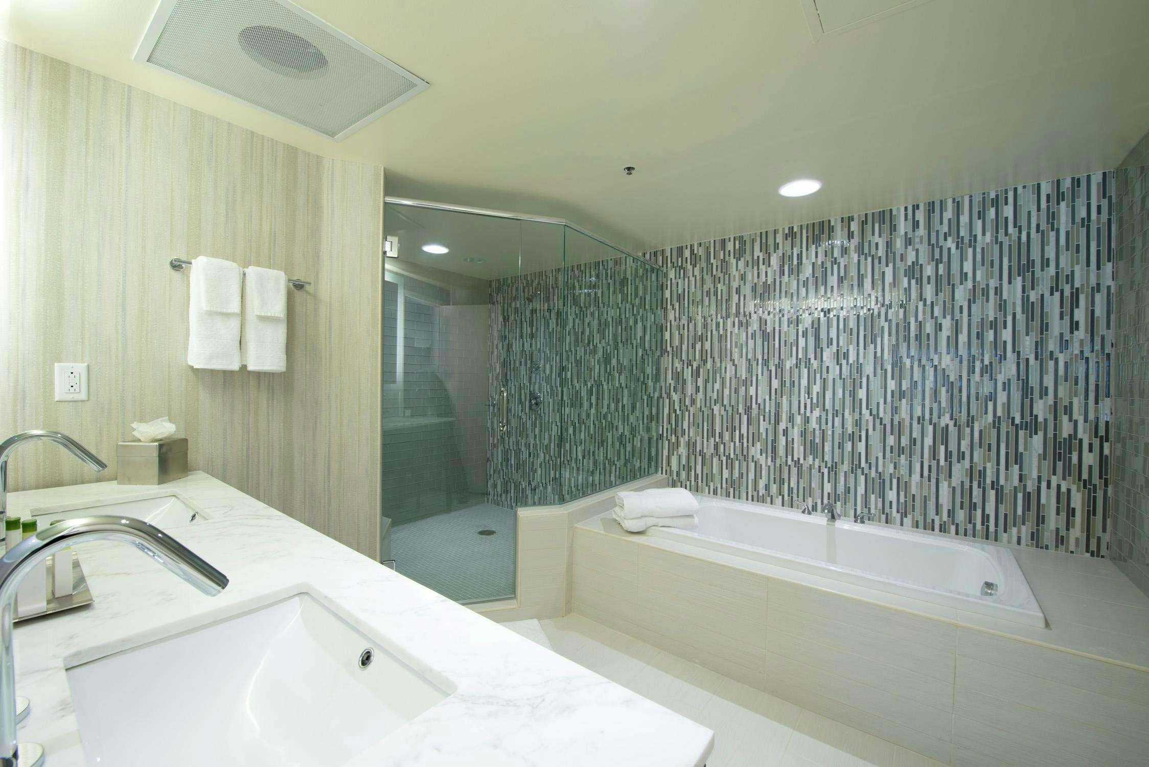 Hotel Doubletree By Hilton Hotel Binghamton photo 5