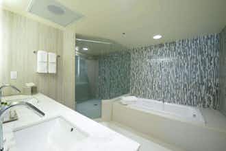 Hotel DoubleTree by Hilton Hotel Binghamton photo 5