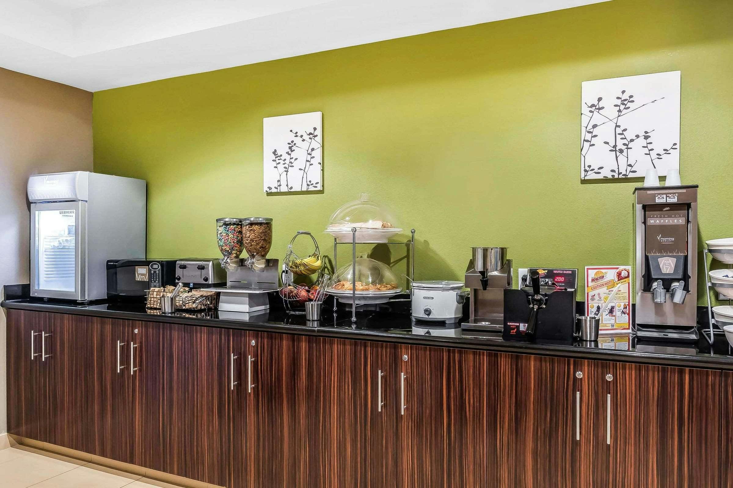 Hotel Sleep Inn & Suites Dothan North photo 3