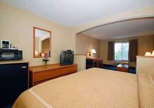 Hotel Comfort Suites Airport Salt Lake City, UT photo 3