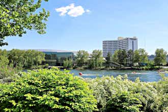 Hotel DoubleTree by Hilton Spokane City Center photo 1