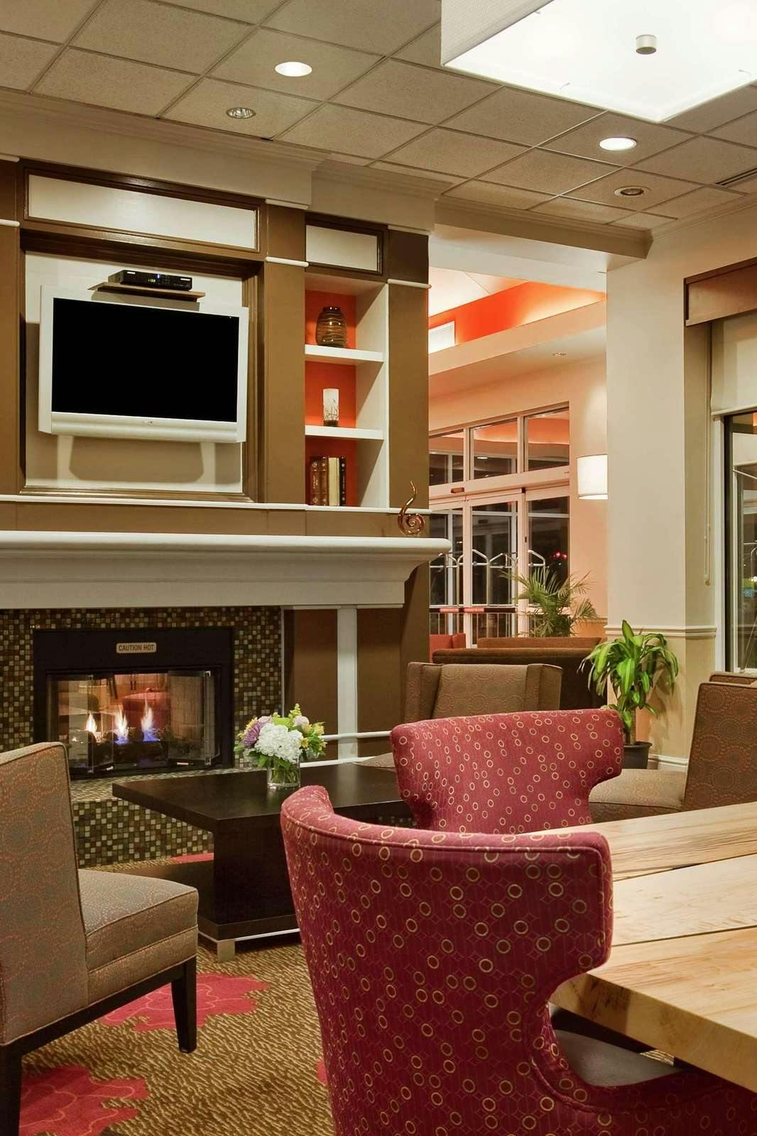 Hotel HILTON GARDEN INN ISLIP-MACARTHUR AIRPORT photo 3