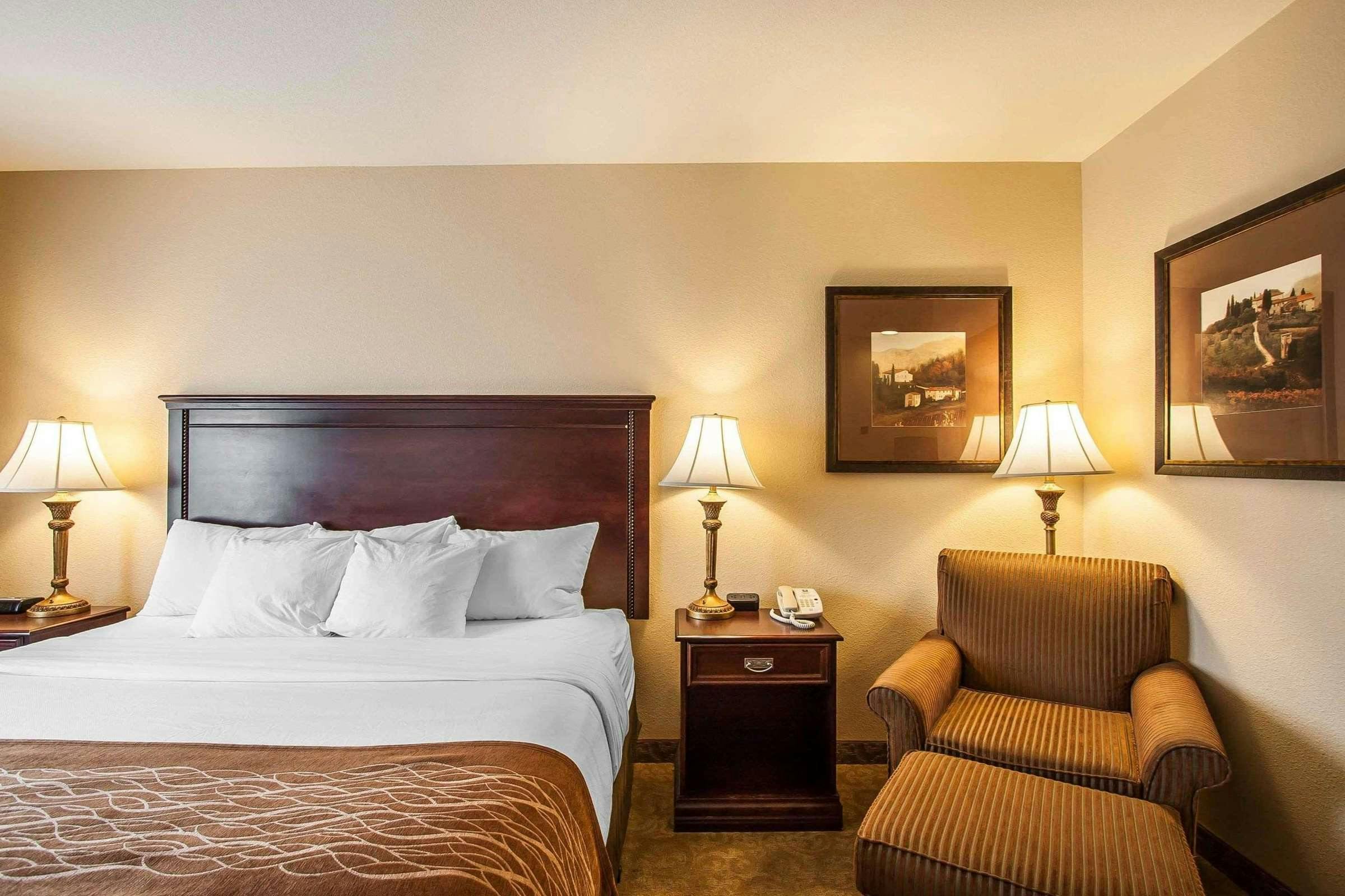 Hotel Comfort Inn and Suites McMinnville Wine Country photo 5