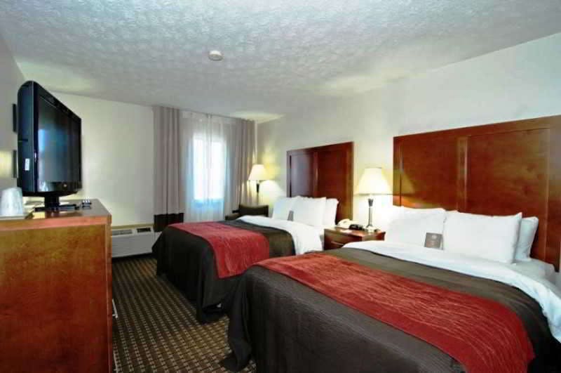 Hotel Comfort Inn Atkins-Marion I-81 photo 1