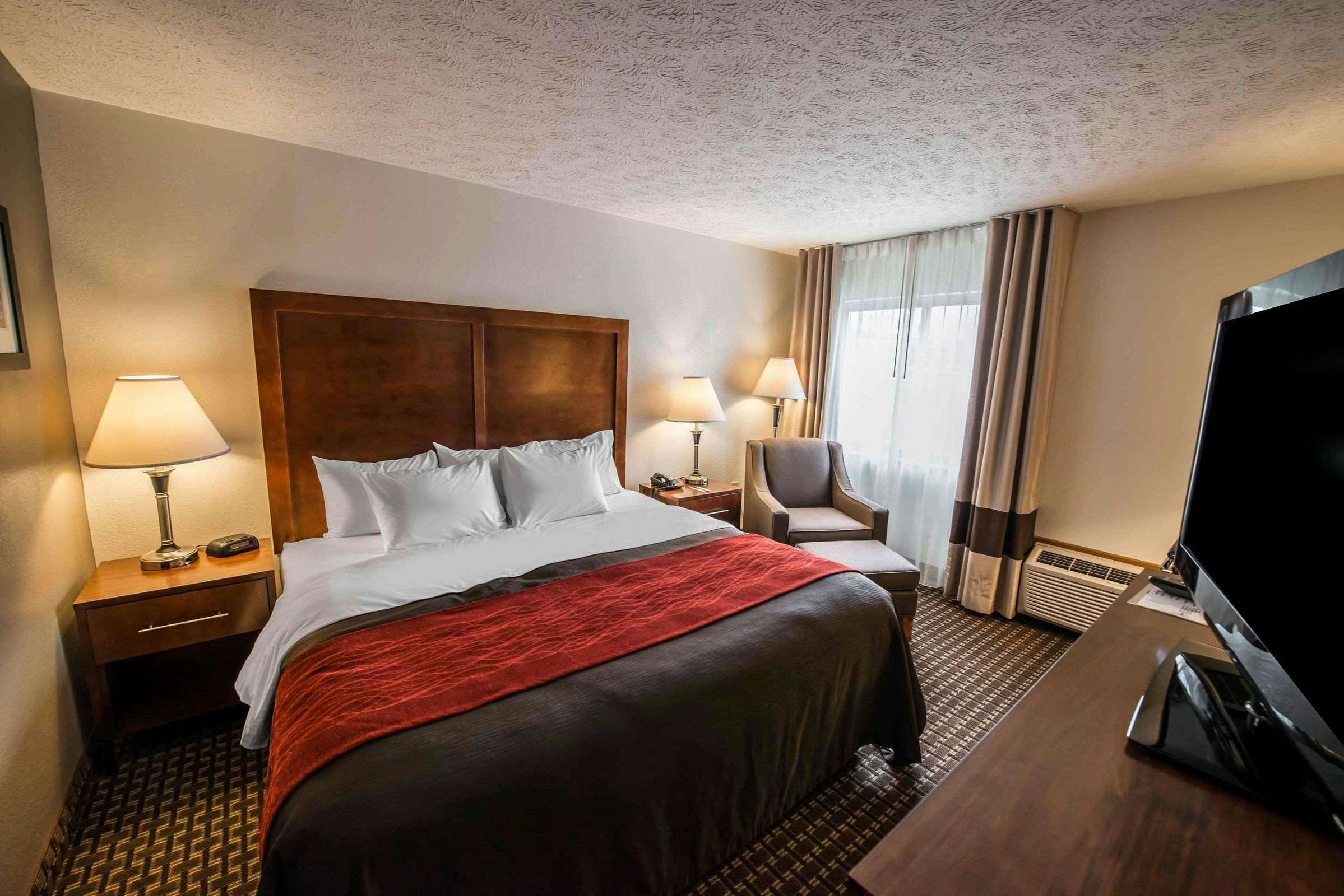 Hotel Comfort Inn Atkins-Marion I-81 photo 2