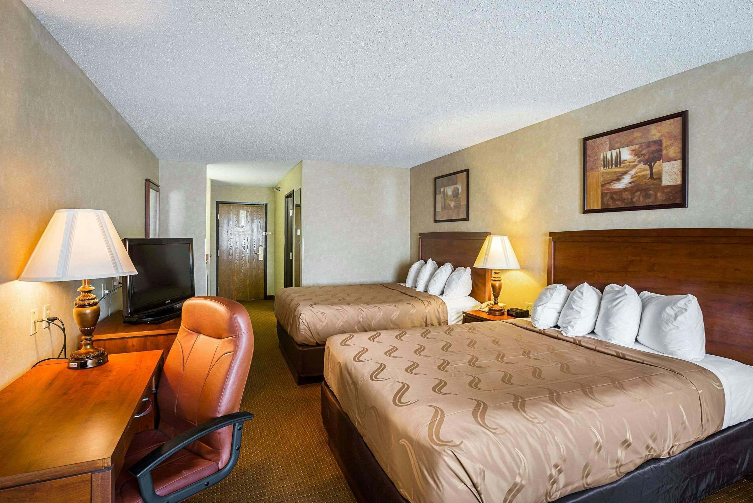 Hotel Quality Inn Mitchell I-90 photo 4