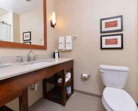 Hotel Comfort Inn & Suites Mandan - Bismarck photo 1